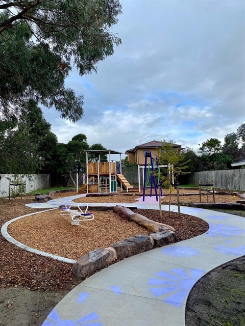 Path and playground equipment at Botanic Drive Reserve