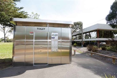 Brickmakers Park toilet