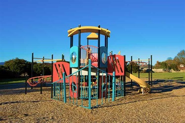 Gladeswood Reserve playground