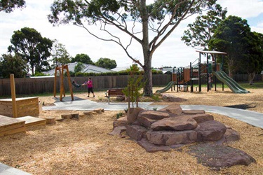 Mayfield Park Reserve playground