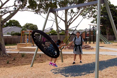 Mayfield Park Reserve playground