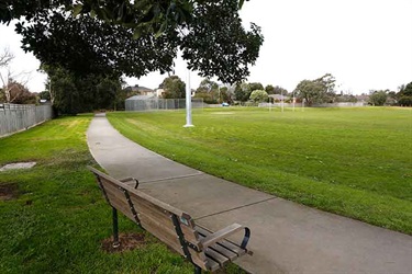 Tally Ho Reserve pathway